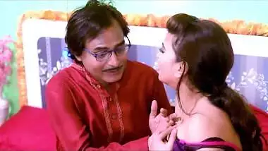 Sundra Bhabi 4: Sexy Sasurji