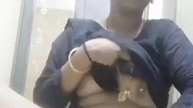 Married young bhabhi pushing finger in shaved pussy