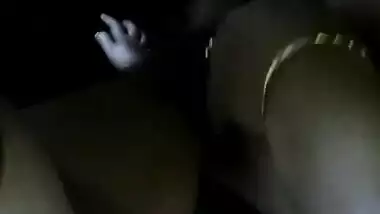 Mallu aunty showing her Boobs in auto