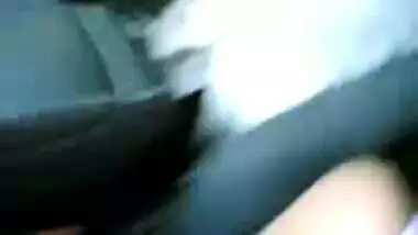 Hot Delhi Girl’s Car Sex MMS