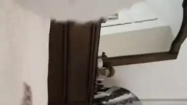 Bhabhi changing clothes caught on viral hidden sex