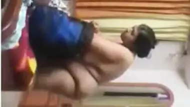 Desi mmalu Bhabi Nude Video Record In hidden Cam