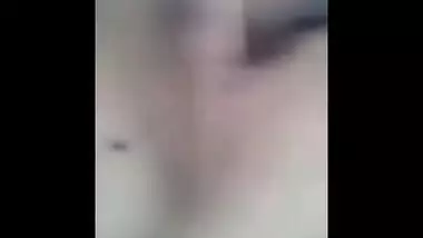Desi model with pierced nostril takes camera and films her XXX slit
