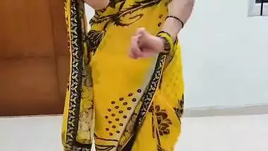 Keerthi naidu 44 age milf aunty hot thoppul kundi shake dance 2