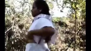Ranchi teen’s outdoor blowjob
