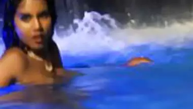Gayxnxxboys - Indian Princess In Water ihindi porn