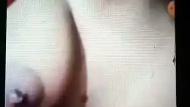 Girlfriend virgin boobs and pussy showing MMS