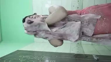 Indian girl after bath nude show for boyfriend