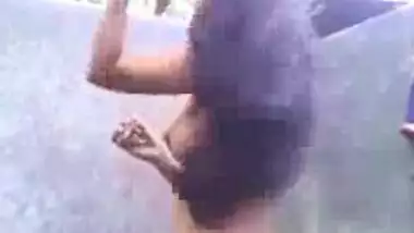 Desi girl bathing video, bangladeshi sex, indian sex videos, village girl bathing, hidden cam