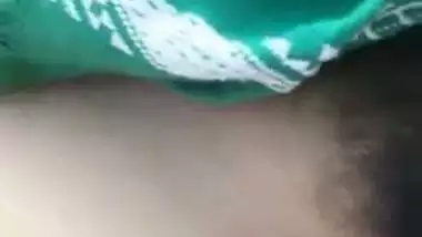Indian virgin village girl first time sex with devar outdoors!