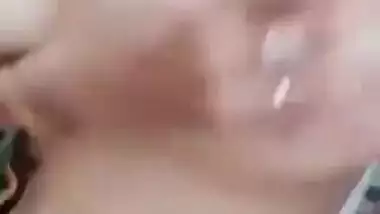 DESI INDIAN BHABHI MASTERBATING