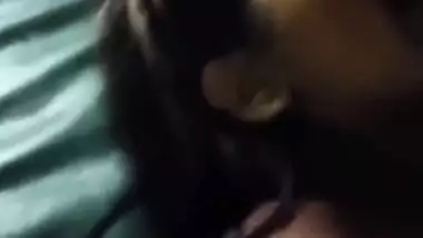 Today Exclusive- Super Hot Look Nri Girl Gives Nice Blowjob To Lover