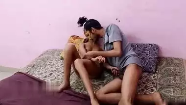 Dehati teen girl sex with lover on cam