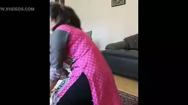???? neighbour hot aunty pany getting down from ass