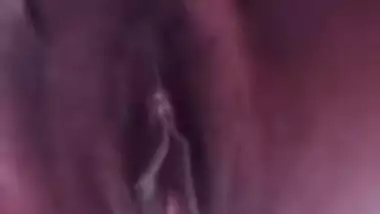 Desi bhabi show her big pussy