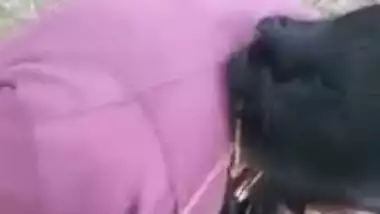 Skillful Desi slut pleases the man with wet XXX blowjob outdoors