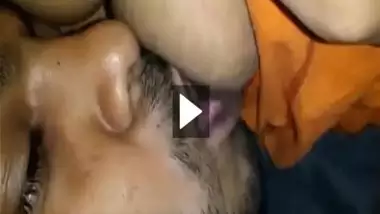Dogsexxgoril - Husband Sucking Desi Boobs At Night Before Fucking ihindi porn