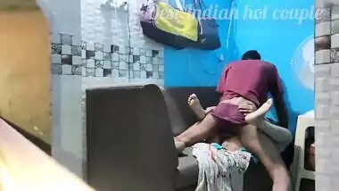 Girlfriend Sarita fucking on sofa xxx porn Xvideos