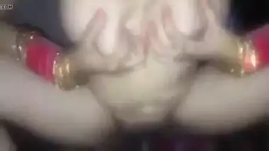 newly wedding couple fucking and shr grabbing her tits