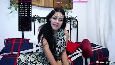 Seductive cousin Darsha in wearing only scarf