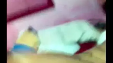 Desi mallu wife homemade mms scandal with neighbor